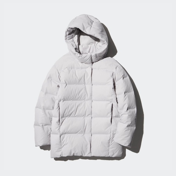 Uniqlo Jackets & Blazers - Uniqlo Seamlesss Down Short Coat